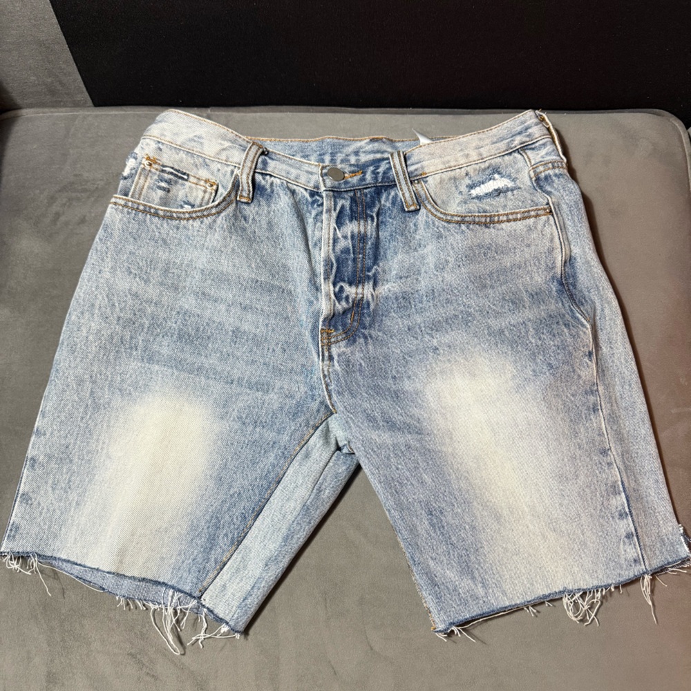 MNML rigid denim jorts